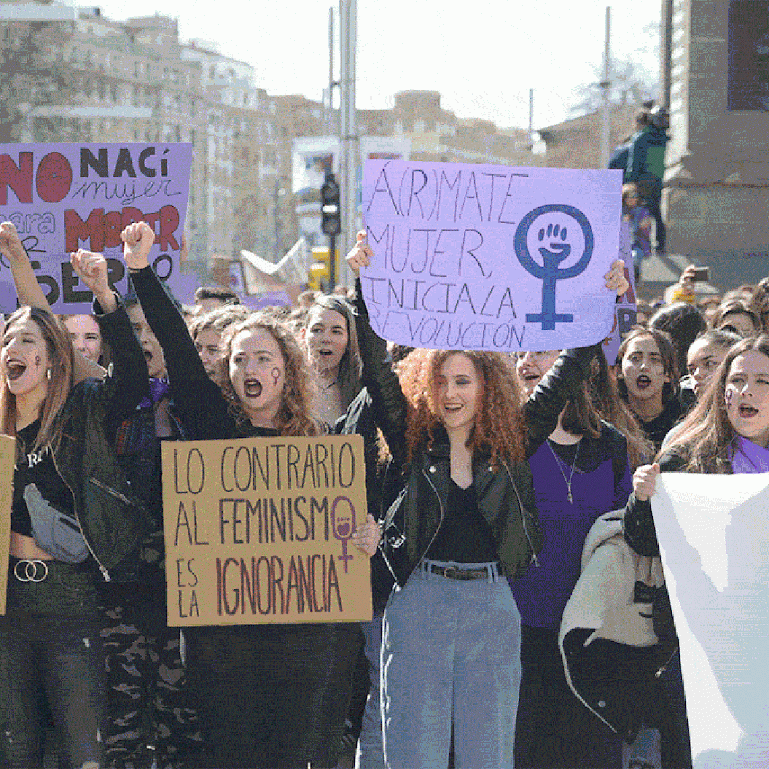Fotos por [gaelx](https://flic.kr/p/22uy547) (CC BY-SA 2.0), AraInfo ([1](https://flic.kr/p/2f1PsZy) e [2](https://flic.kr/p/Fn492V)) (CC BY-SA 2.0) e [CGT](https://flic.kr/p/2e2xXZo) (CC BY-NC-ND 2.0)